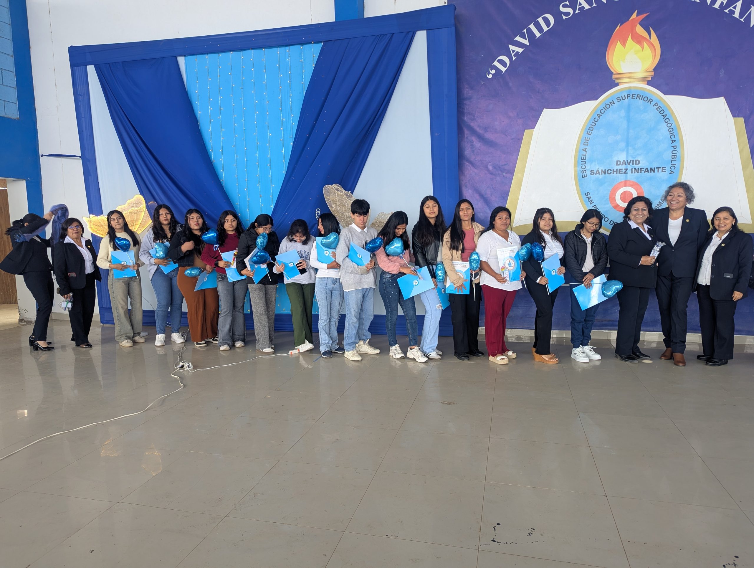 Presentación de los nuevos estudiantes.