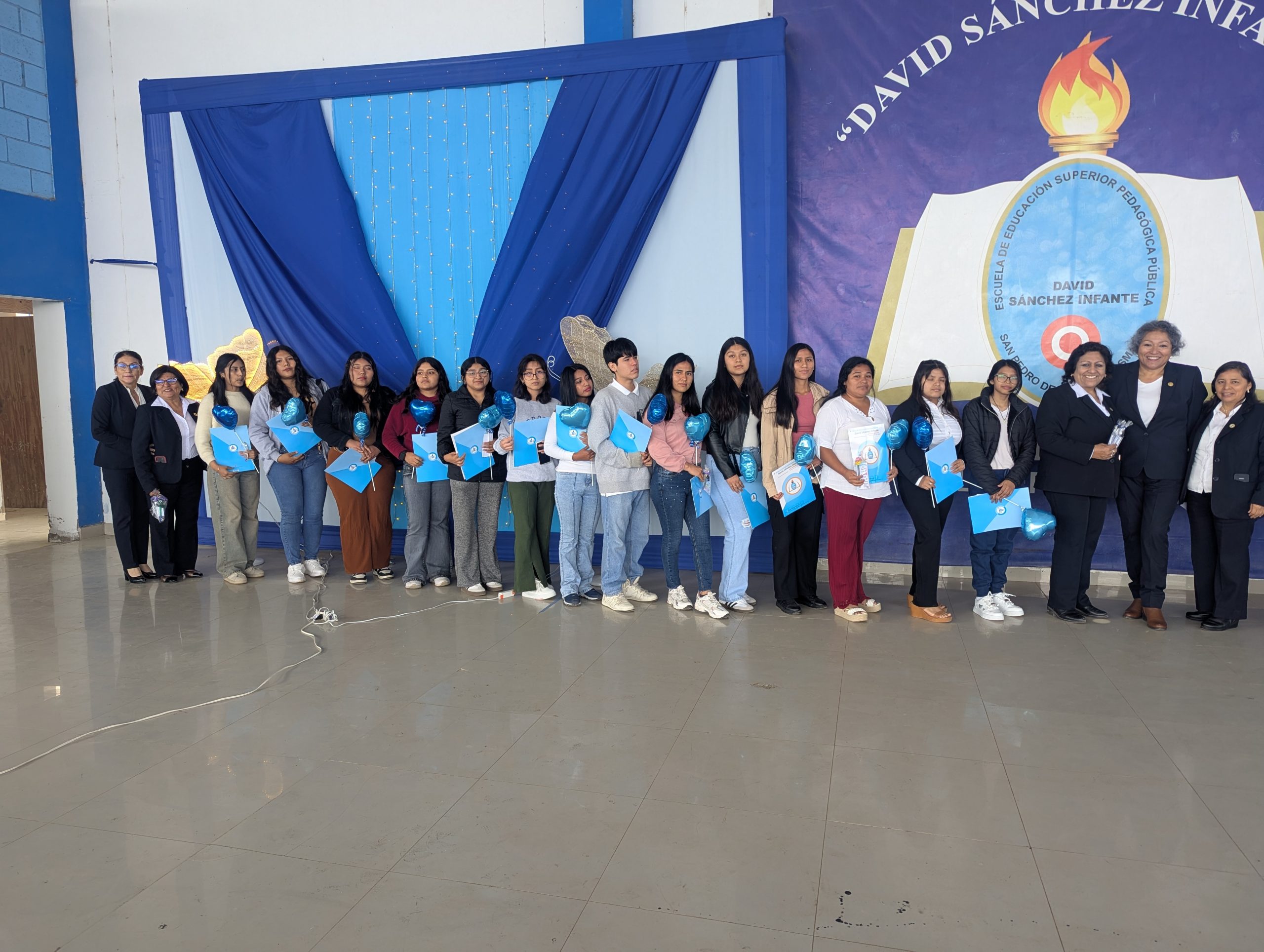 Todos los cachimbos fueron recibidos con mucha alegría.