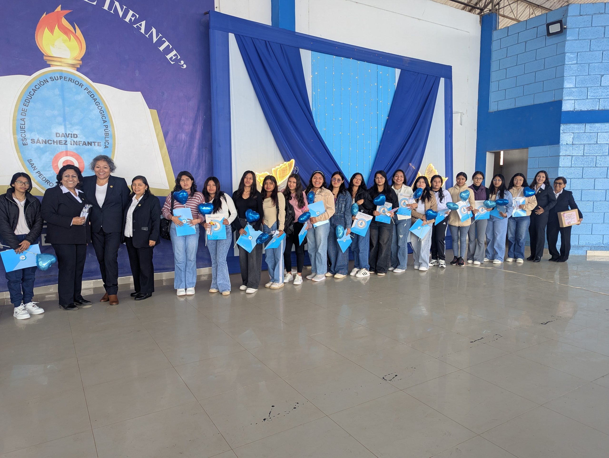 Presentación de los nuevos estudiantes.